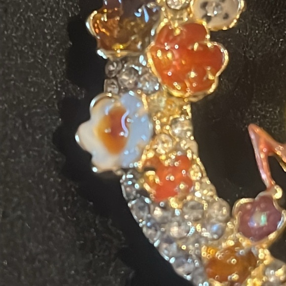 BROOCH GOLD HALF MOON WITH A REINDEER - Picture 4 of 8